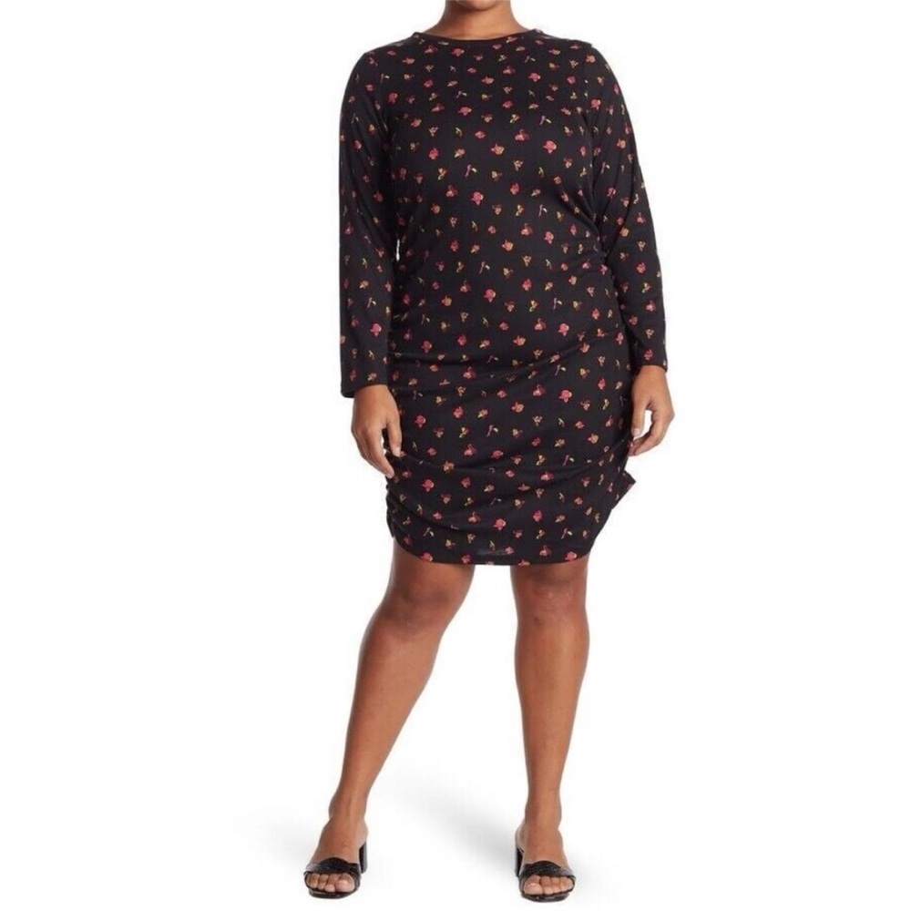 Abound sheath dress black red floral ruched fitted crew neck pullover